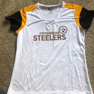 Women’s size XL Pittsburgh Steelers top.